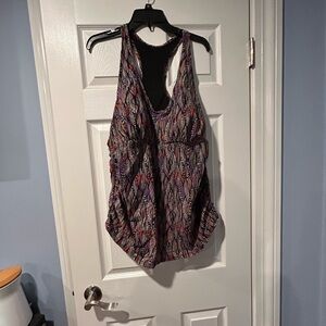 Patterned Sleeveless Women's bathing suit top